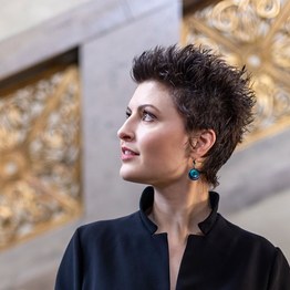 CNDM. Angela Metzger